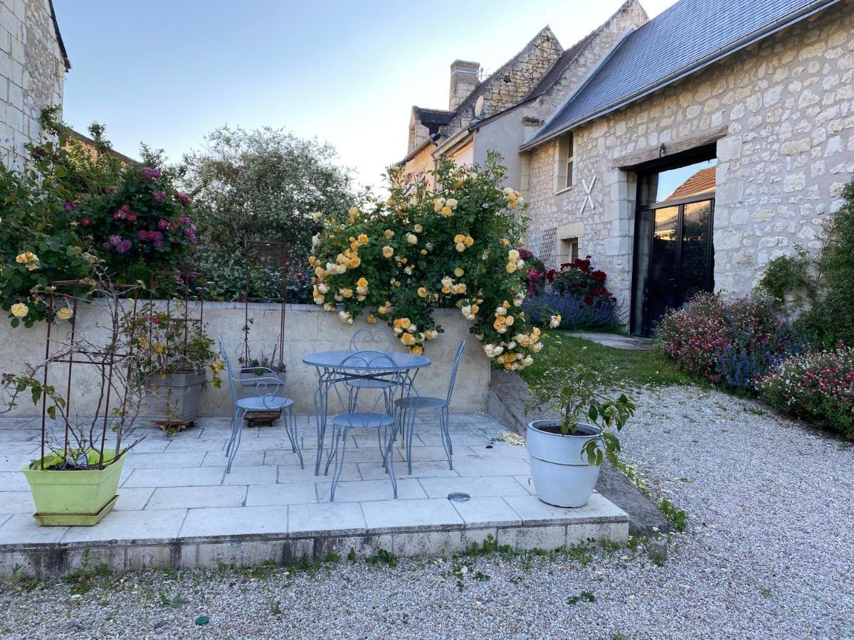 Studio Indre Climatise, La Halte De Cuze, Aux Abords De La Loire A Velo Huismes Luaran gambar