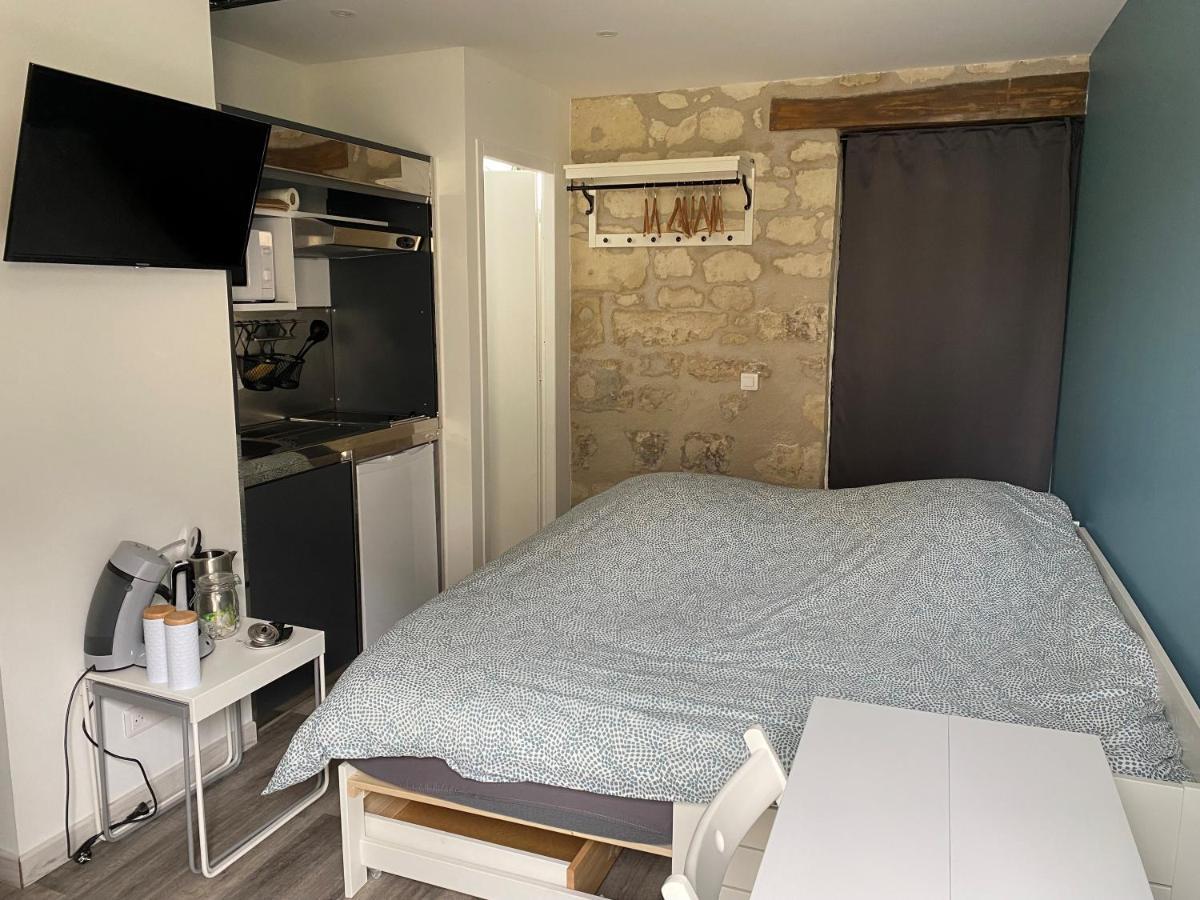 Studio Indre Climatise, La Halte De Cuze, Aux Abords De La Loire A Velo Huismes Luaran gambar